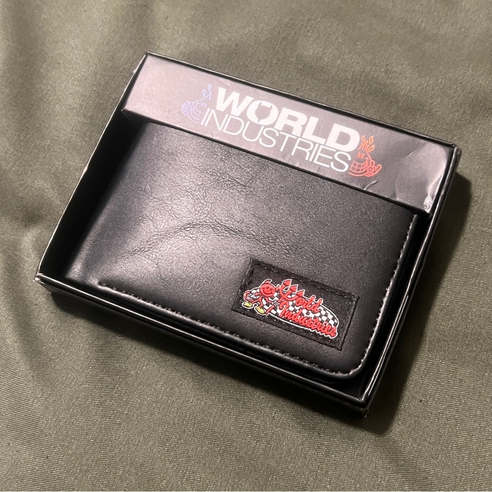 World industries leather wallet
